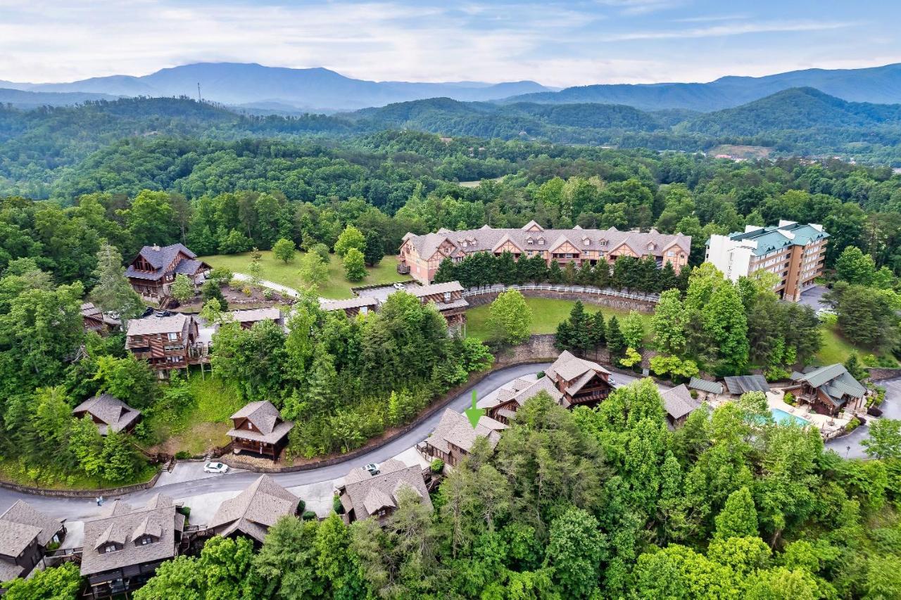 2 Miles From Dollywood Family Resort With Seasonal Outdoor Swimming Pool, Year Around Heated Indoor Swimming Pool, Townhome Style Cabin, Private Hot Tub, Arcade, Tv, Wifi, Kitchen With Refrigerator, Washer And Dryer ピジョンフォージ エクステリア 写真